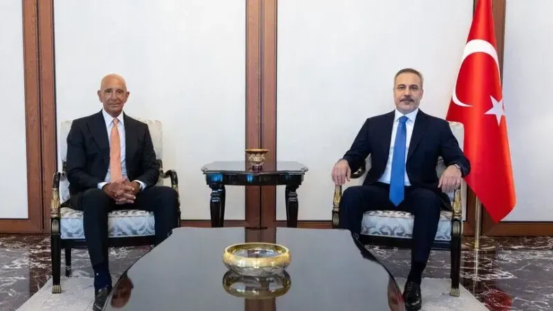 Ministri i Jashtëm i Turqisë takohet me të dërguarin amerikan në Ankara