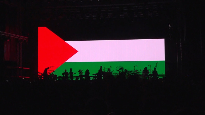 Britanski bend Massive Attack uputio je poruku podrške Palestini na svom koncertu u Srbiji