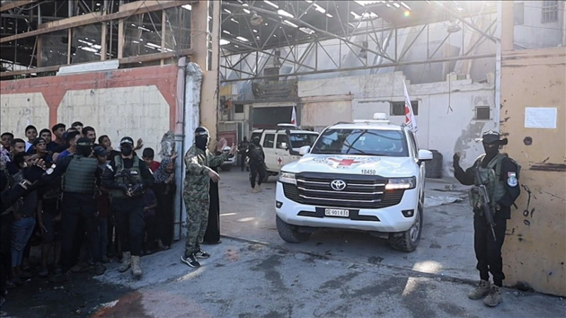 Hamasi i dorëzon Kryqit të Kuq të gjitha pengjet e gjalla në Rripin e Gazës