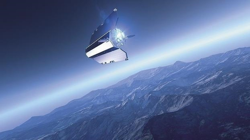 Kina lëshon disa satelitë nga deti në orbitë   