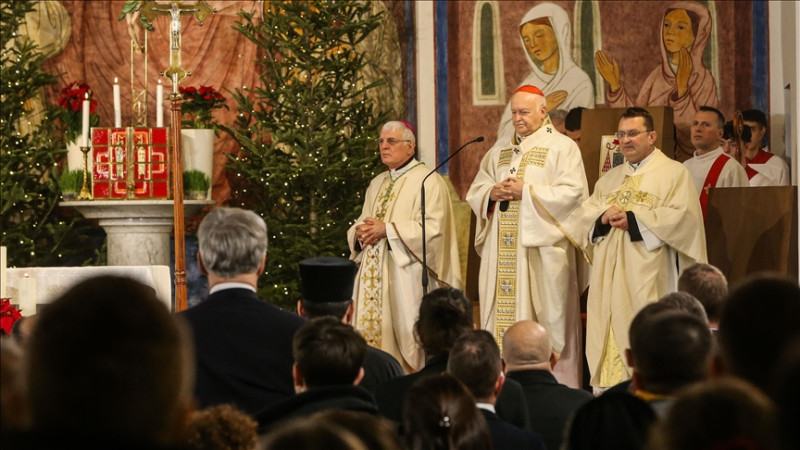 Kardinal Ladislav Nemet predvodio Misu polnoćku u beogradskoj katedrali