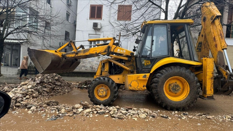 Në Shqipëri vazhdon moti i keq, përmbytje në disa qytete