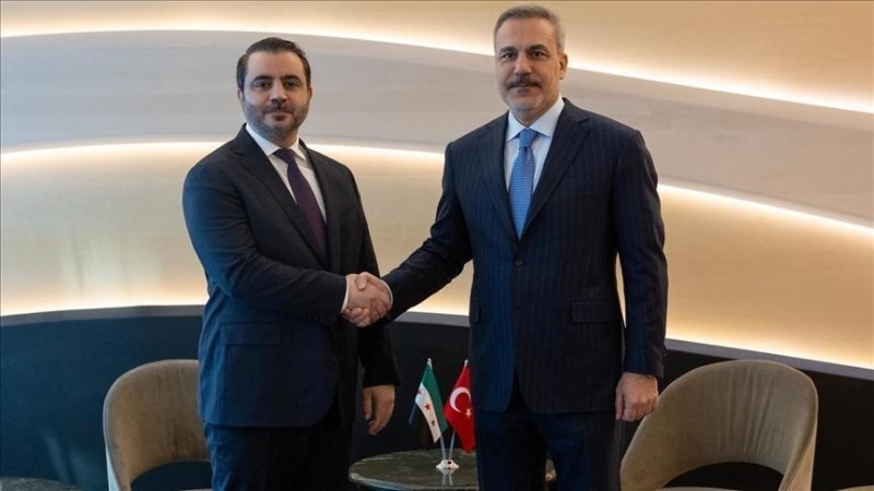 Kryediplomatët e Turqisë dhe Sirisë diskutojnë për situatën në Halep