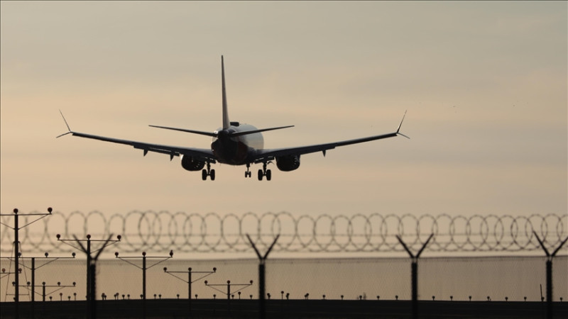 Avion iz Dubaija sa 200 državljana Srbije sletio u Beograd