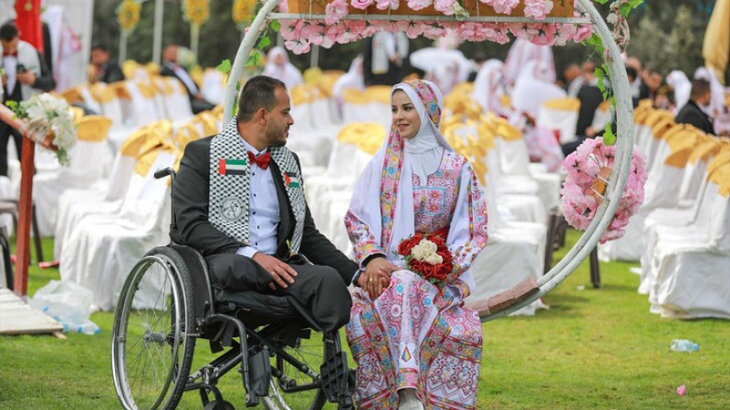 Dasmë masive për 150 çifte në Deir al-Balah të Gazës