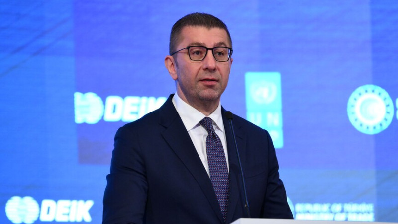Kryeministri Mickoski pret dhjetëra investime potenciale turke pas forumit të biznesit në Stamboll