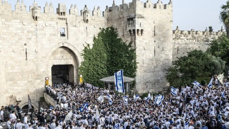 Oko 1.300 izraelskih okupatora upalo u kompleks džamije Al-Aksa