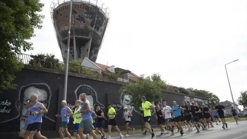Hrvatska: Ultramaratonci potrčali s Ovčare prema Srebrenici