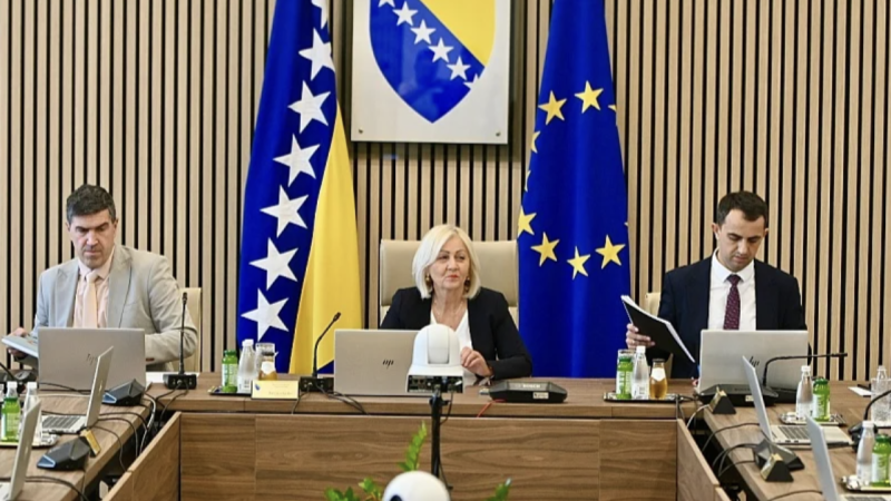 Bosna Hersek’te Son 3,5 Yılda 43 Kişiye Özel Vatandaşlık Verildi