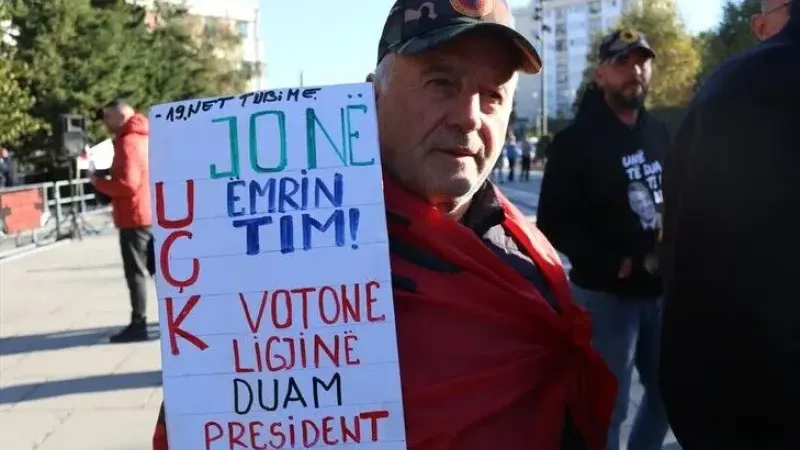 Kosovë, protestë para seancës parlamentare ku pritet të shqyrtohet Ligji për Dhomat e Specializuara