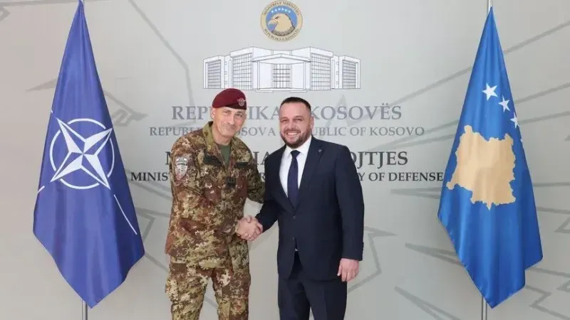 Maqedonci takon komandantin e ri të KFOR-it, diskutohet bashkëpunimi në fushën e sigurisë